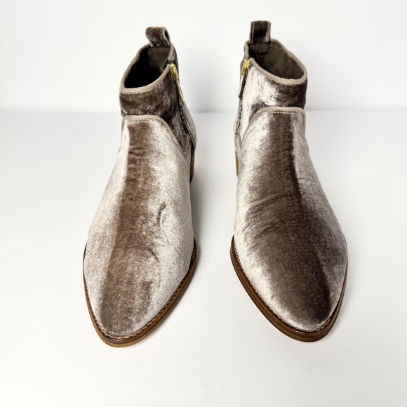 Sundance x Sixty Seven Velvet Pointed Toe Ankle Boot Sz 10.5 US / 41 EU - Picture 3 of 9